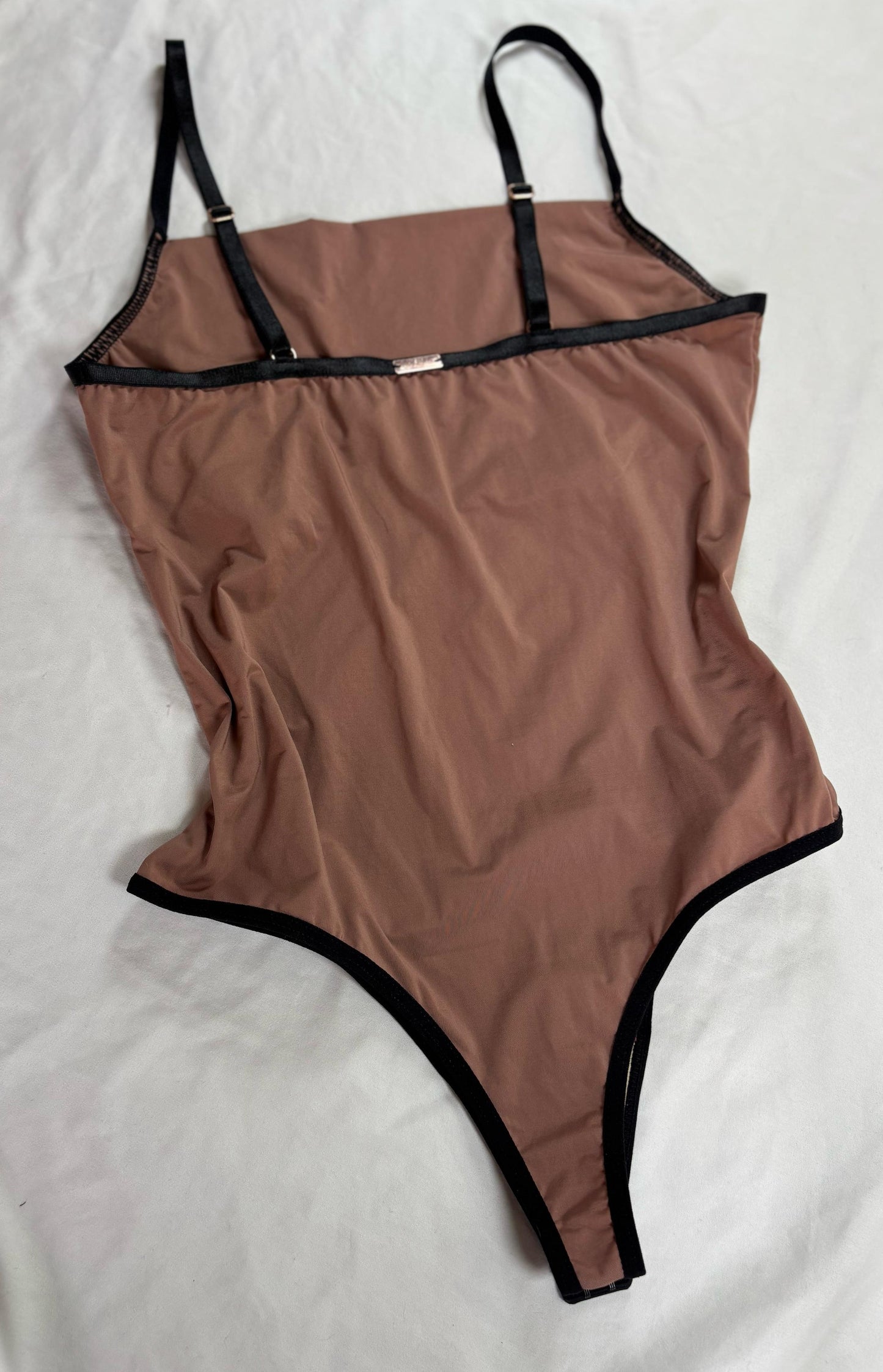 Body Etérea